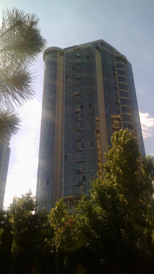 Dolphin Apartment Одеса Екстериор снимка